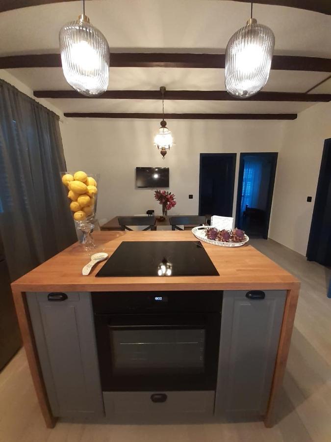 Apartments Dile Sukošan المظهر الخارجي الصورة